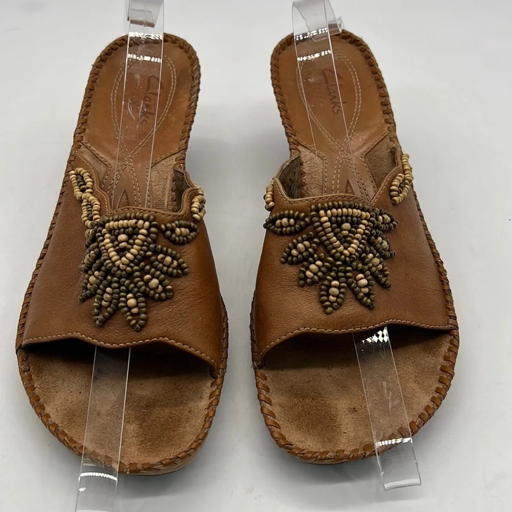 Clarks Artisan Brown Leather Beaded Sandals size 8.5
